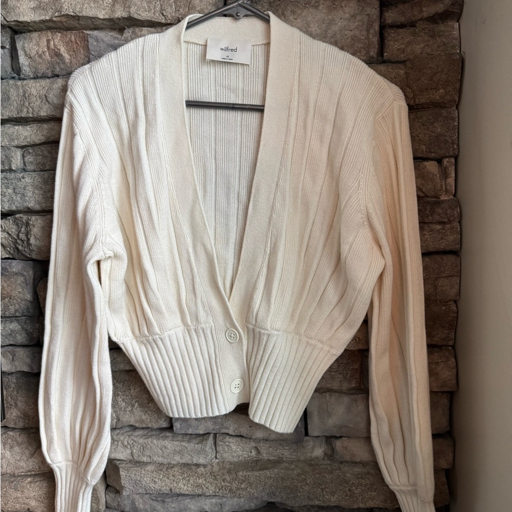 Aritzia Wilfred Plunge Cream Sweater